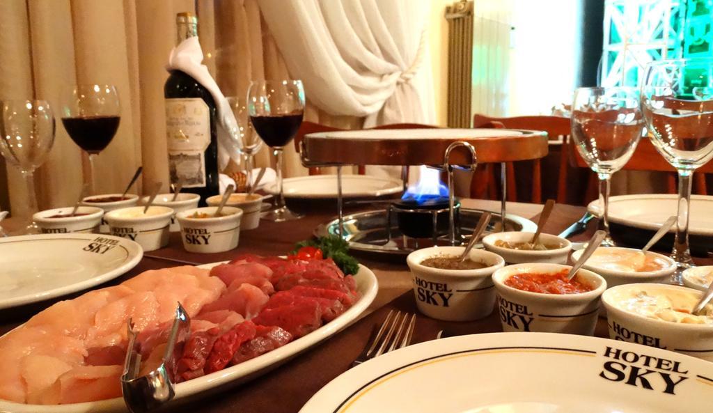 Hotel Sky غرامادو المظهر الخارجي الصورة