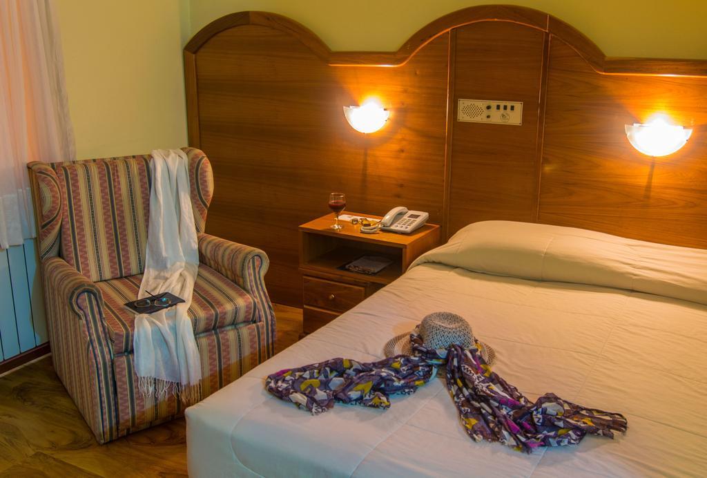 Hotel Sky غرامادو المظهر الخارجي الصورة